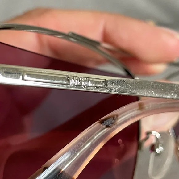 MCQ ALEXANDER MCQUEEN like new sunnies - Picture 7 of 11